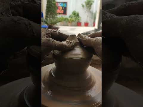 Clay Pottery Artistry Workshop Experience